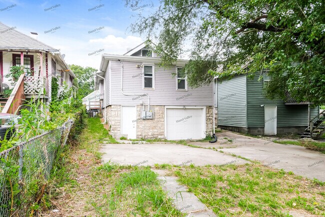 Building Photo - 3117 Jackson Ave