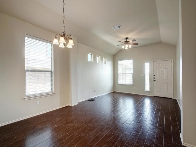 Building Photo - 1520 Muirfield Bend Dr