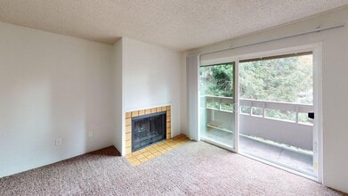 Building Photo - Heritage Grove