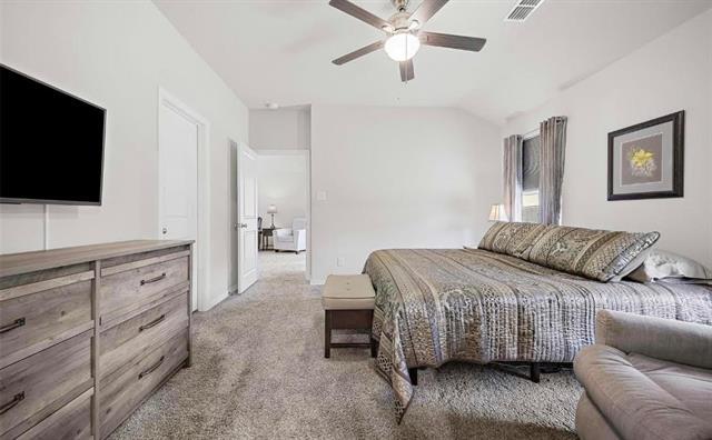 Building Photo - 636 Lazy River Dr