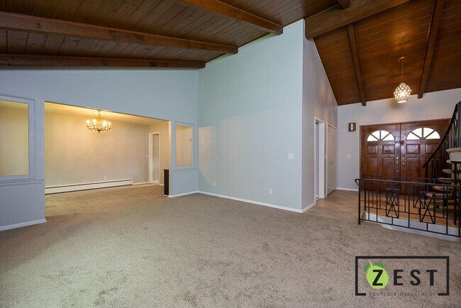 Building Photo - OPEN HOUSE Thursday August 29th 5-6pm