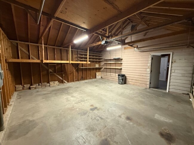 Building Photo - Three Bedroom, One and half bathroom, Attached Two Car Garage, Central Air!