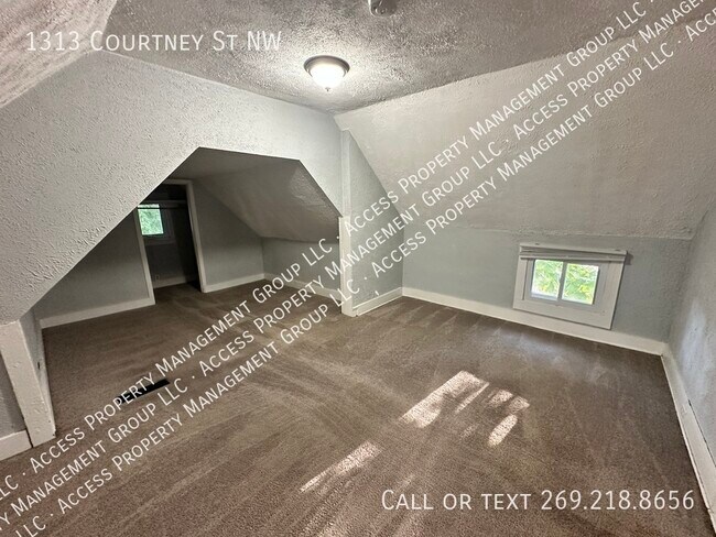 Building Photo - 1313 Courtney St NW