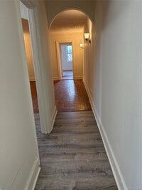 Building Photo - 30 Locust Hill Ave