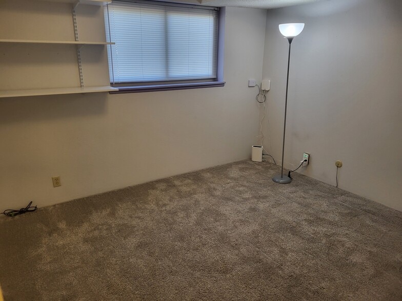 Building Photo - 10470 Romblon Way