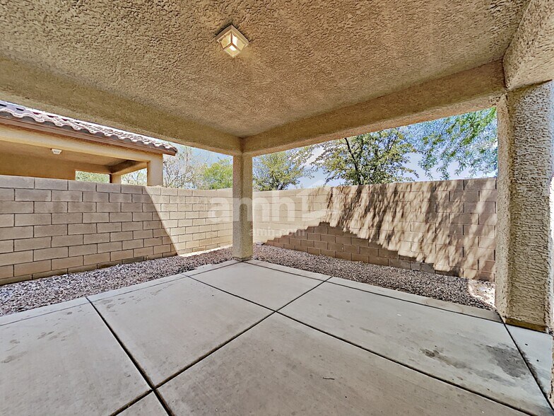 Building Photo - 174 Cloud Cover Ave