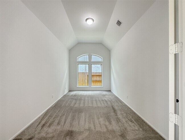 Building Photo - 5603 Ash Vly Dr