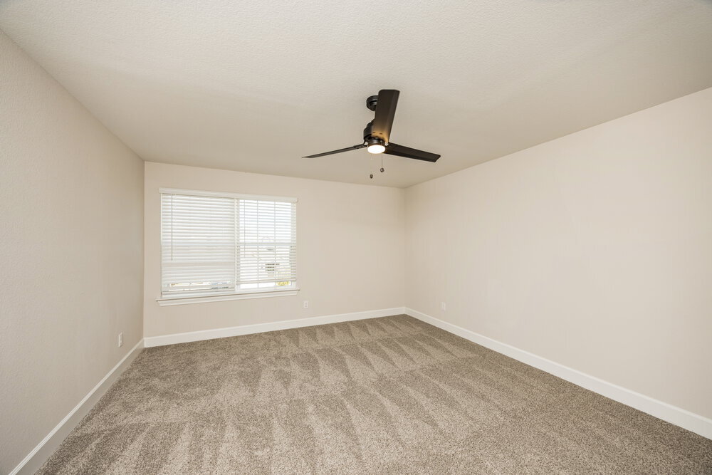 Building Photo - 1213 Bullock Dr