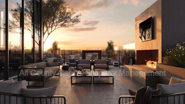 Building Photo - 84 East Ave