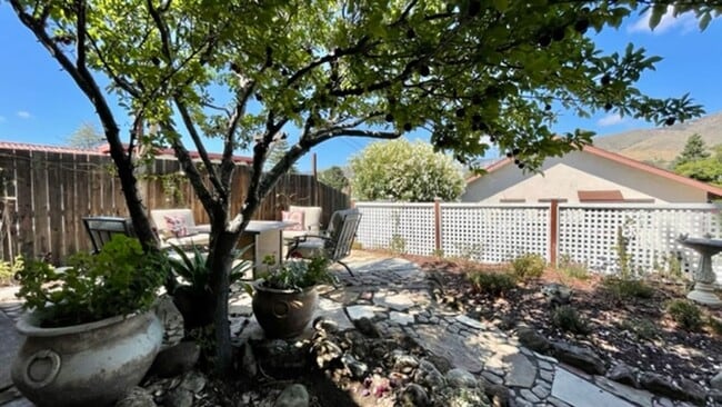 Building Photo - Furnished 1 Bedroom Flat Near Downtown SLO ** All Utilities Included
