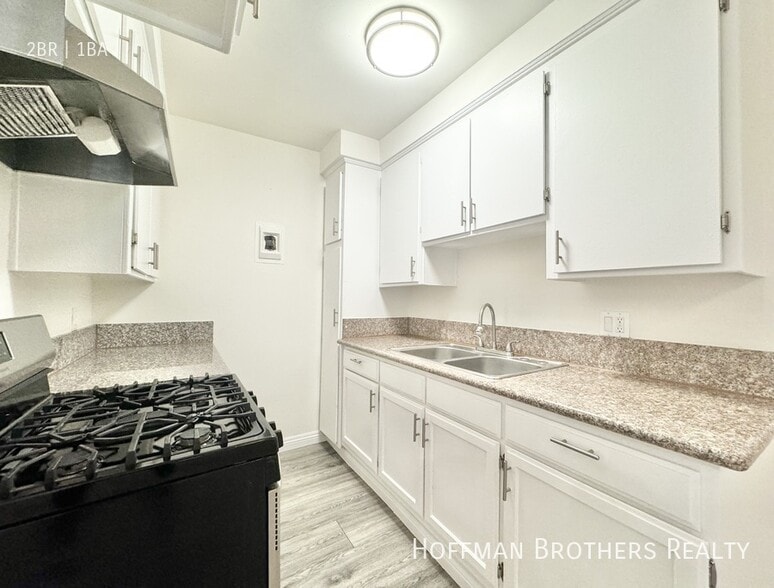 Building Photo - 1145 Elden Ave