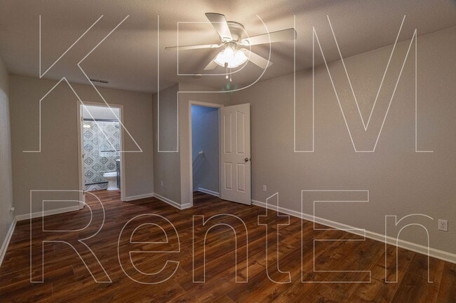 Building Photo - 10314 Creek Trail Cir