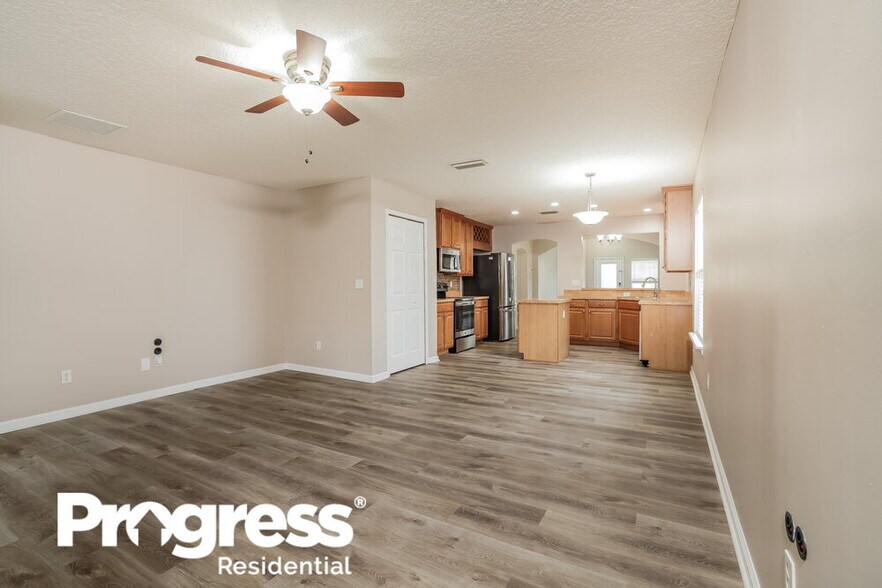 Building Photo - 3899 Pebble Brooke Circle South