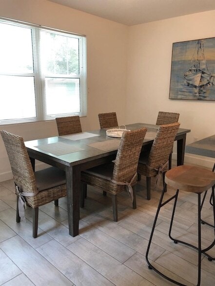 Building Photo - 2362 SW 18th Ave