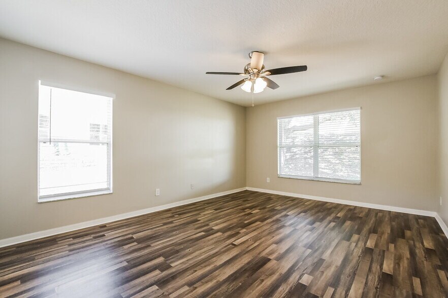 Building Photo - 471 Shady Creek Ln