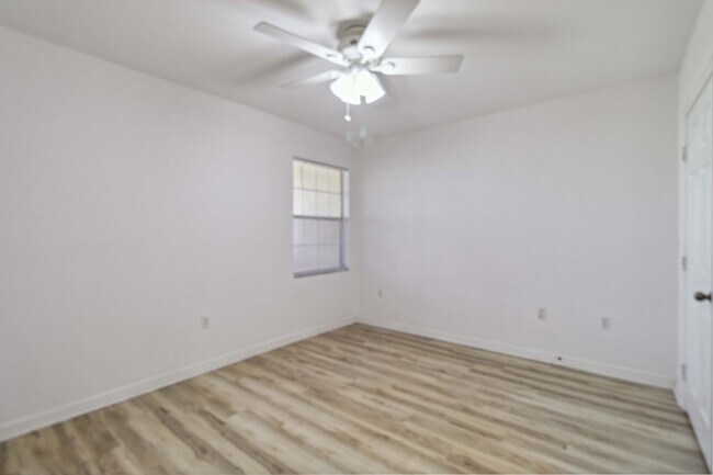 Building Photo - Spacious 1-Bedroom Condo for Annual Rent available now in gated Villagio Community