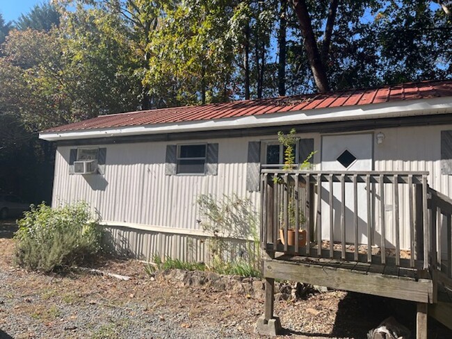 Primary Photo - 1 Bedroom 1 Bath, Mobile Home in Fearringt...