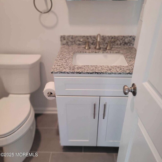 Building Photo - 373 Yorkshire Pl