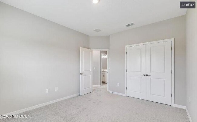 Building Photo - 240 Cherry Elm Dr