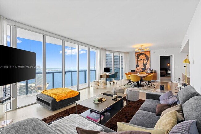 Building Photo - 465 Brickell Ave