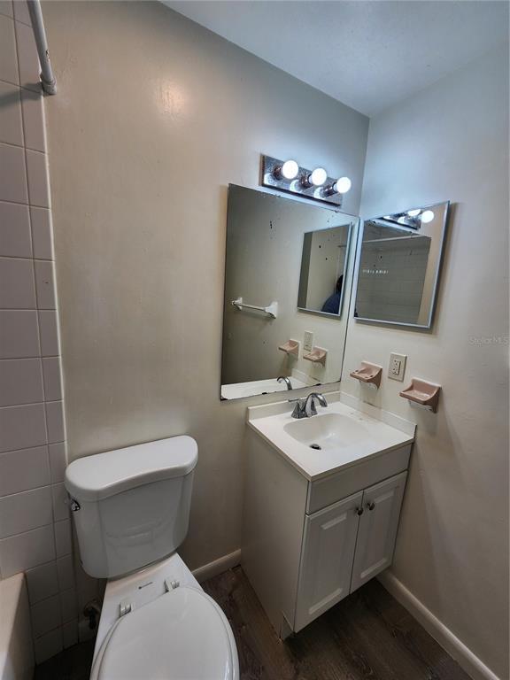 Building Photo - 806 SW 64th Terrace