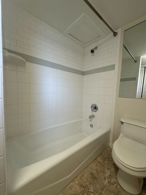 Building Photo - 637 Harwood St