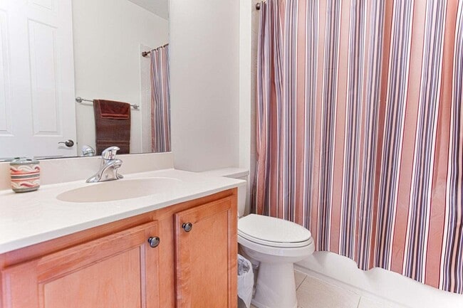 Building Photo - 660 Amador Ln