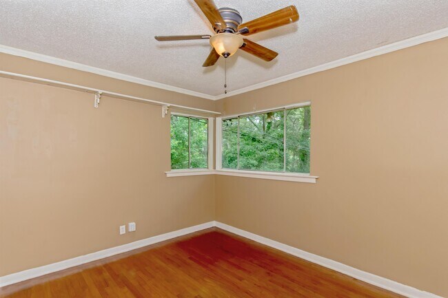 Building Photo - 3105 Pelzer Ave