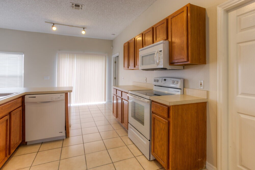 Building Photo - 2510 Sherbrook Ln