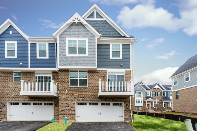 Building Photo - 1985 Kingsley Cir