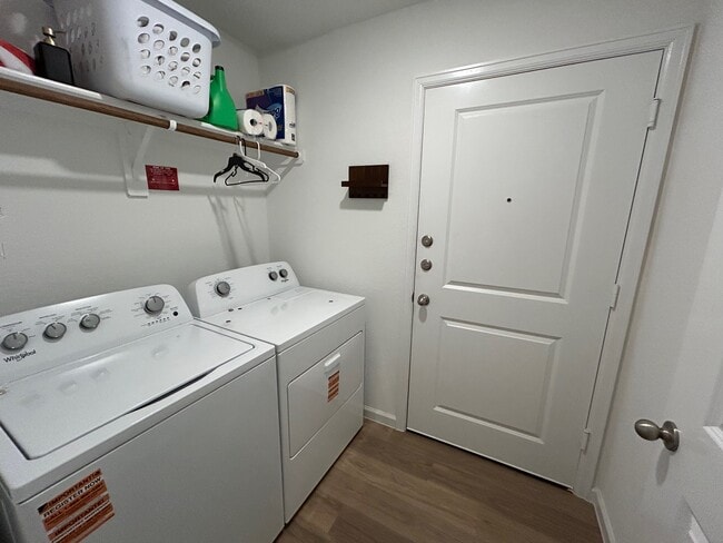 Building Photo - 822 Coffee Ml Ln