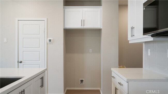 Building Photo - 13925 Mesa View Dr