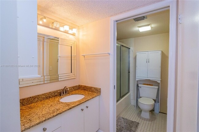 Building Photo - 13100 SW 11th Ct
