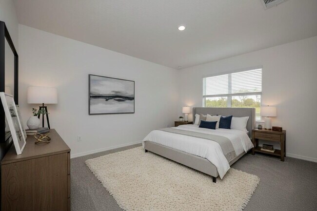 Building Photo - Beautifully Designed Villa in Angeline – Modern, Easy Florida Living