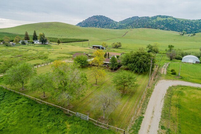 Building Photo - Peaceful Country Casita in the Foothills – 1 Bed / 1 Bath
