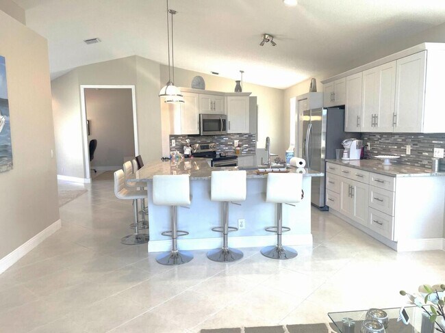 Building Photo - 9731 Cherry Blossom Ct