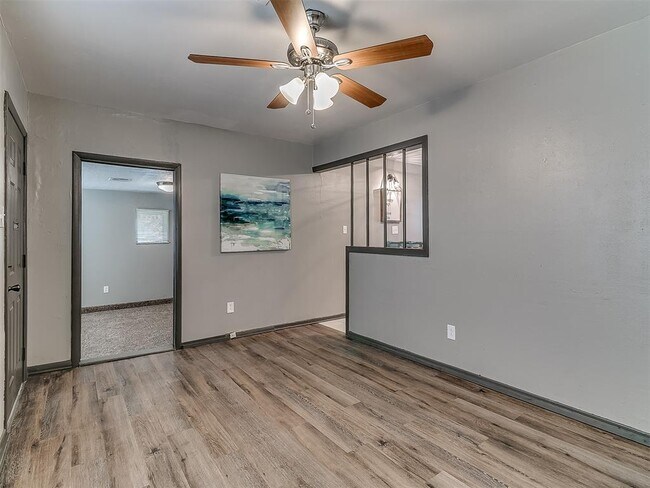 Building Photo - 4209 NE 19th St