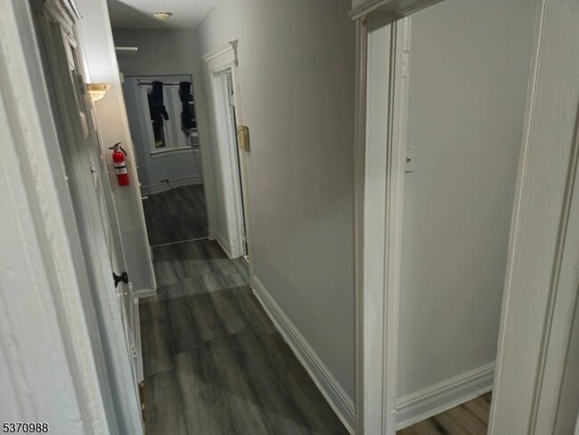 Building Photo - 467 Park Ave