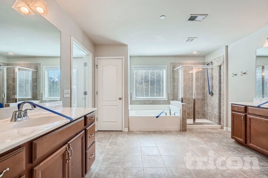 Building Photo - 1012 Candela Ln