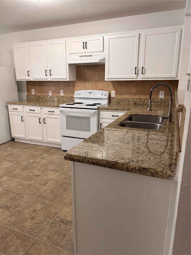 Building Photo - 19410 Bold River Rd