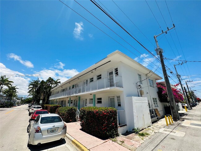 Building Photo - 911 Meridian Ave