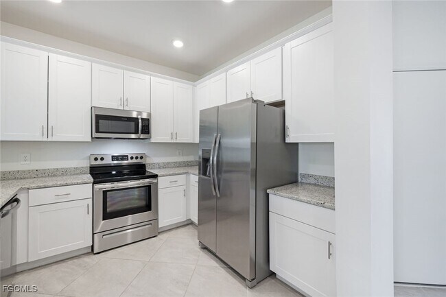 Building Photo - 14223 Pine Lodge Ln