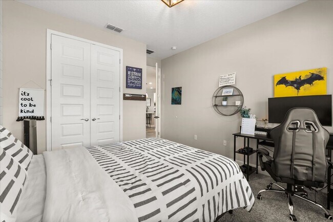 Building Photo - 1713 Pasture Lp