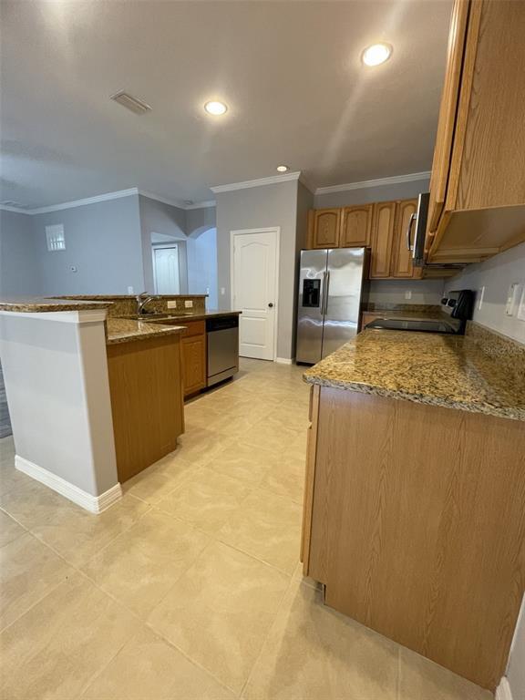 Building Photo - 2827 Suncoast Lakes Blvd