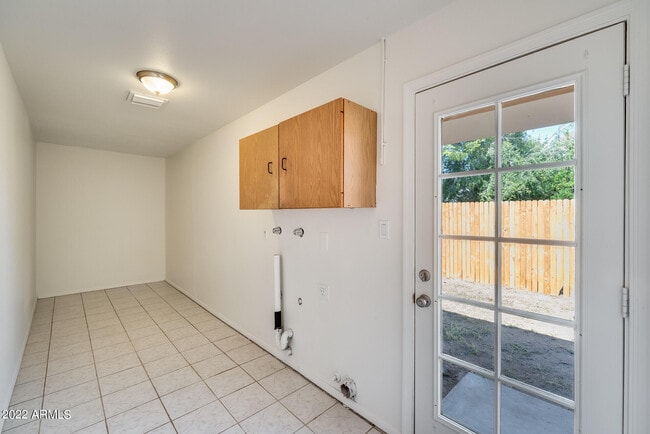 Building Photo - 10424 N 38th Dr