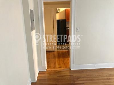 Building Photo - bedroom in Boston MA 02215