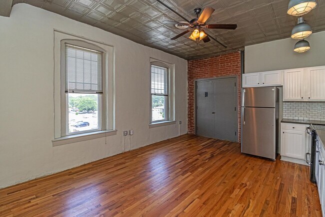 Building Photo - Nash Street Lofts-Unit M