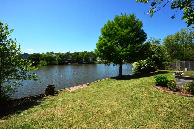 Primary Photo - Lakefront Ranch in Virginia Beach!