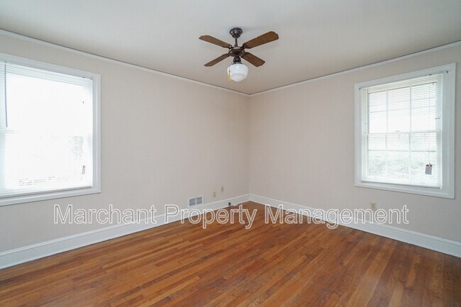 Building Photo - 424 Potomac Ave