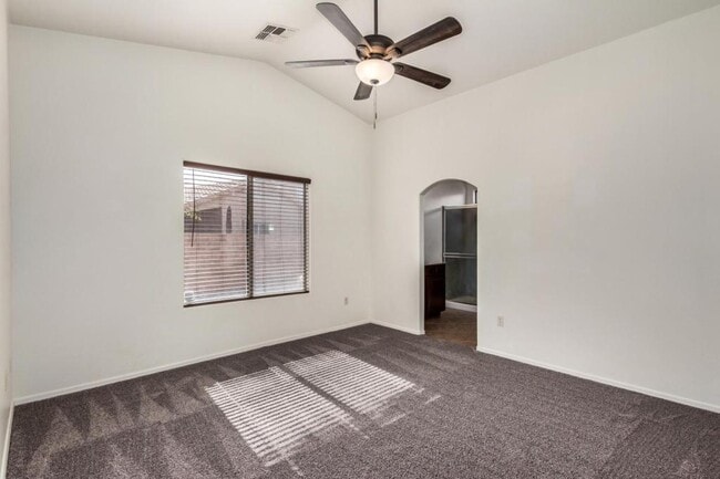 Building Photo - 13296 E Coyote Well Dr